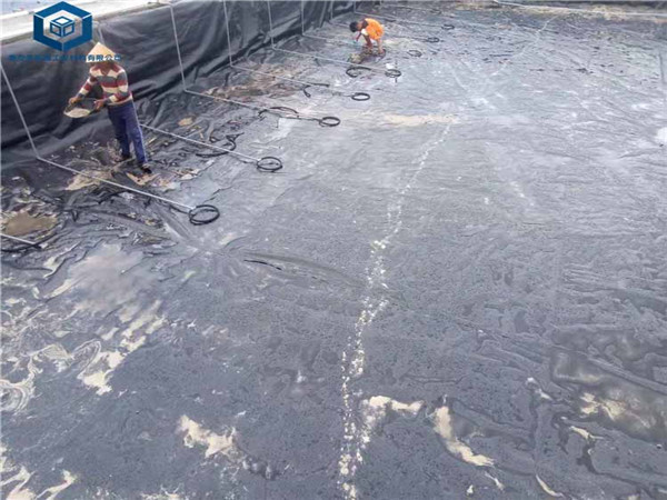 ��ˮ�ط��BĤ�����ں����r�幤��